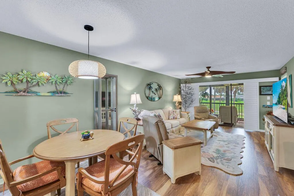 6980 SE Constitution Boulevard, #203
