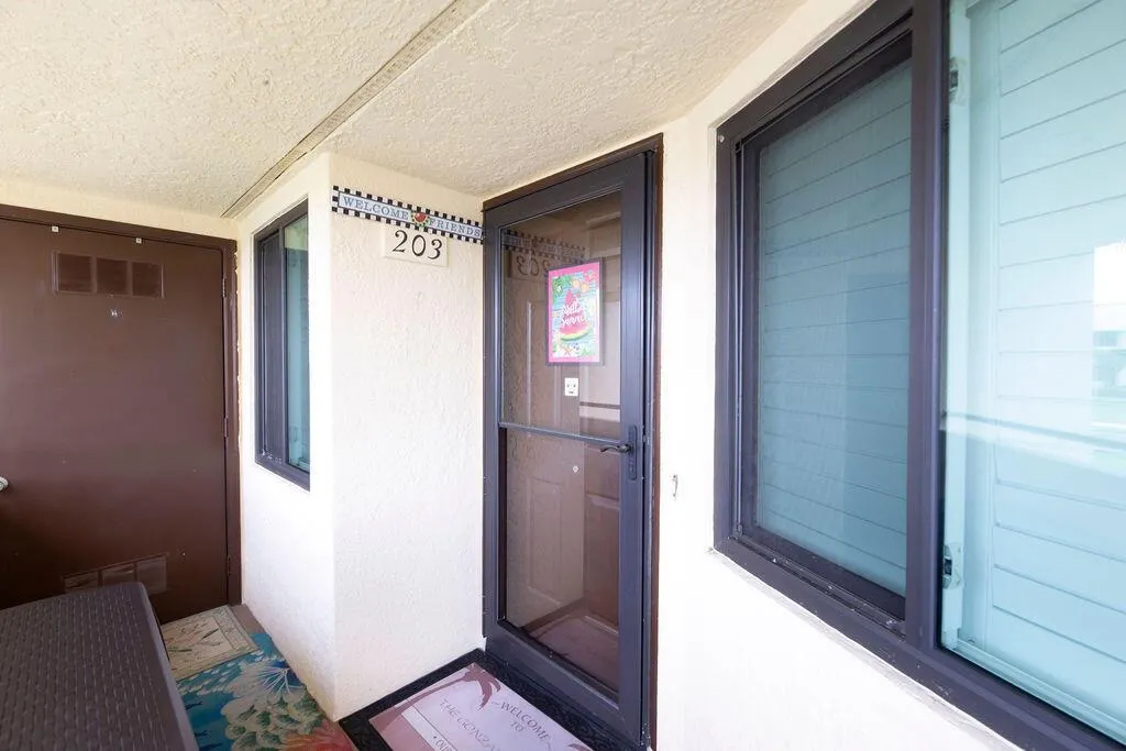 6980 SE Constitution Boulevard, #203