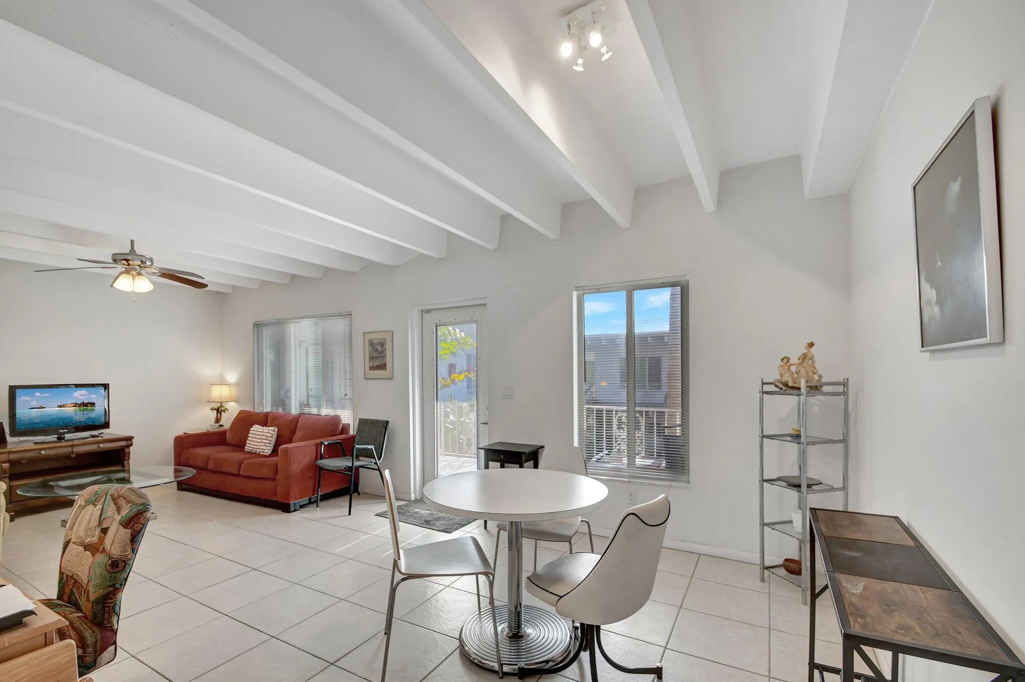 1520 Lake Avenue, #2b