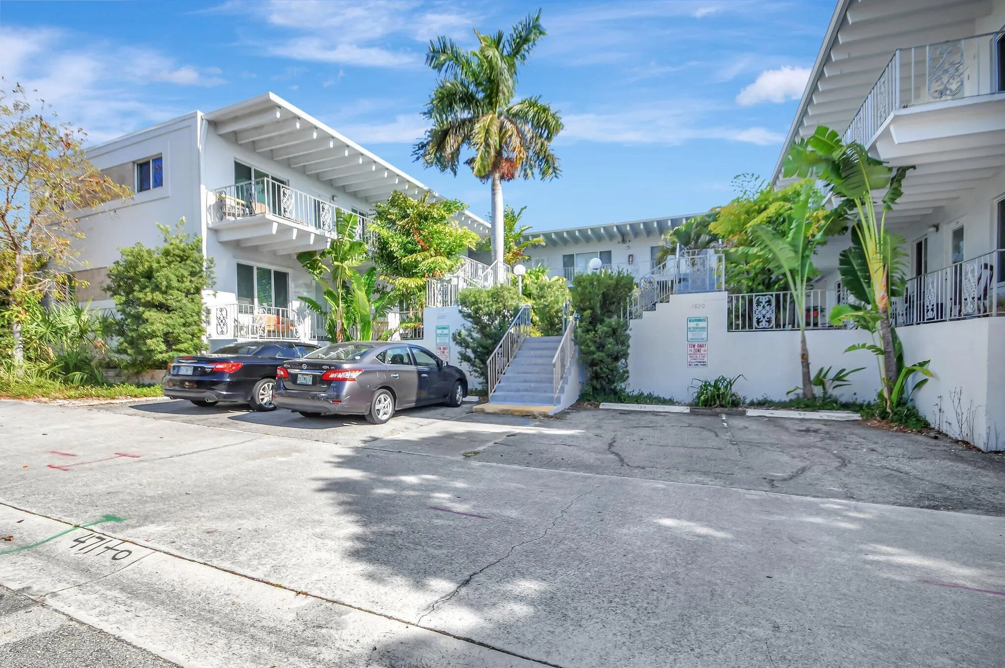 1520 Lake Avenue, #2b