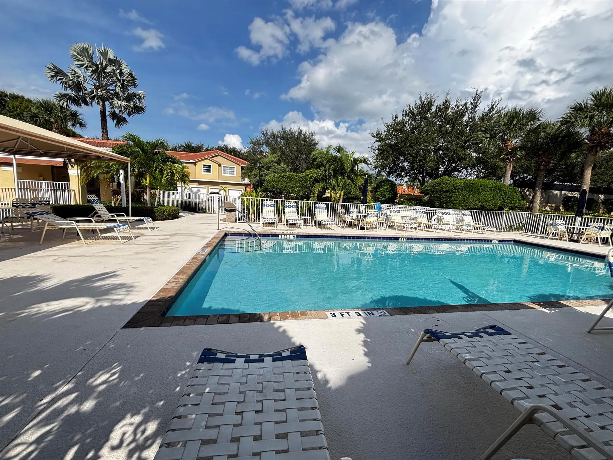 105 Lighthouse Circle, #H