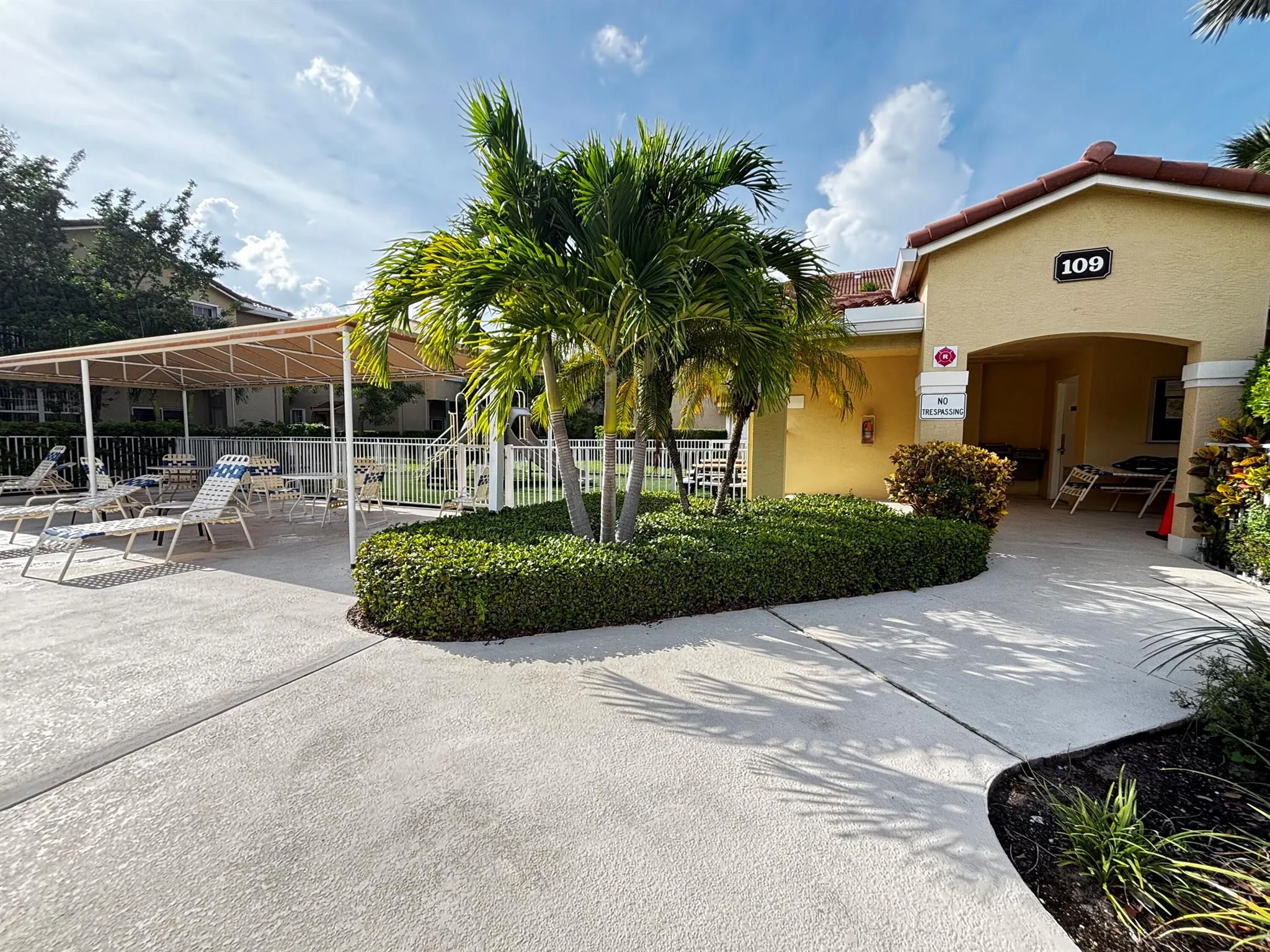 105 Lighthouse Circle, #H