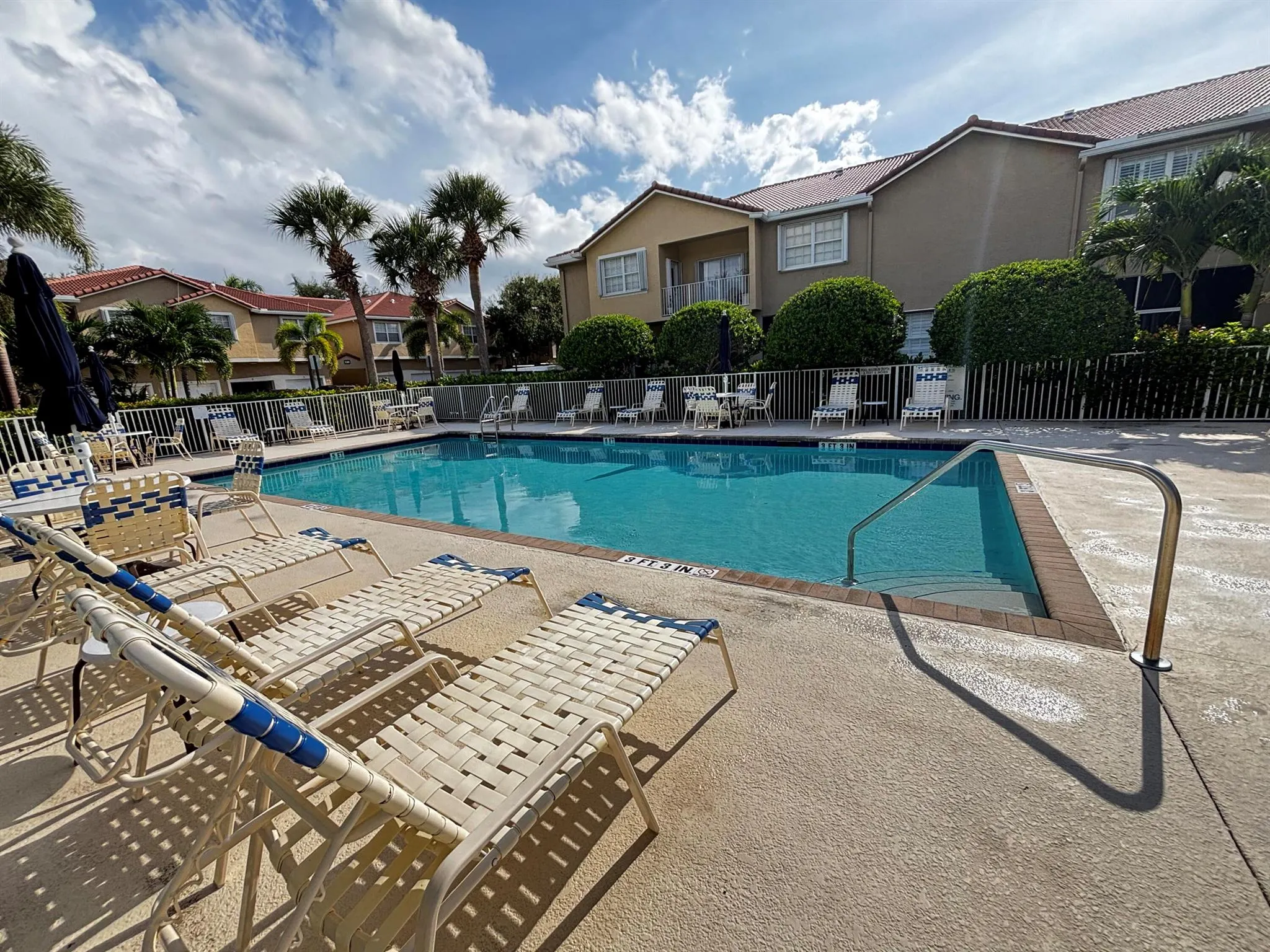 105 Lighthouse Circle, #H