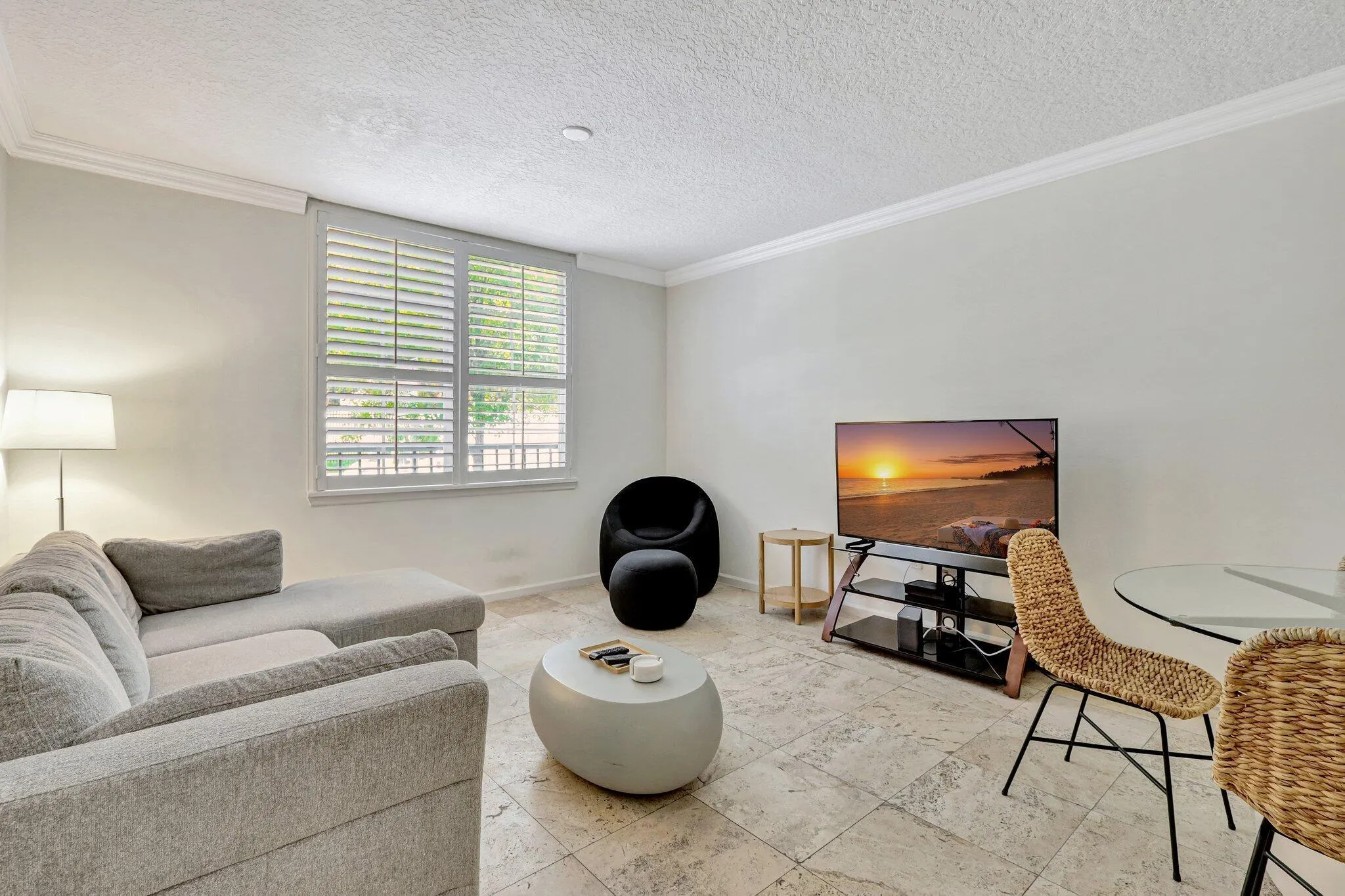 580 S Sapodilla Avenue, #105