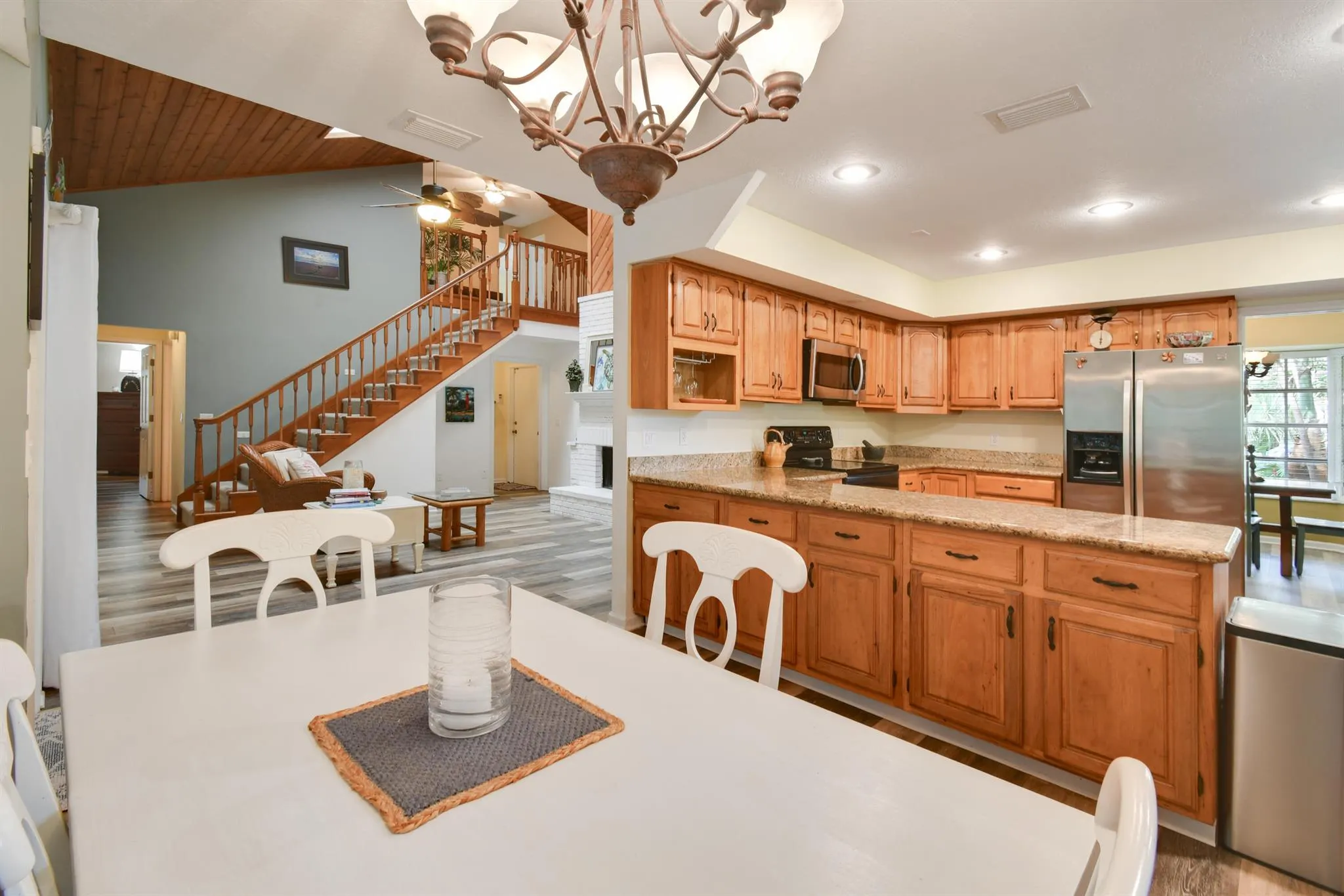 6621 Woodlake Road