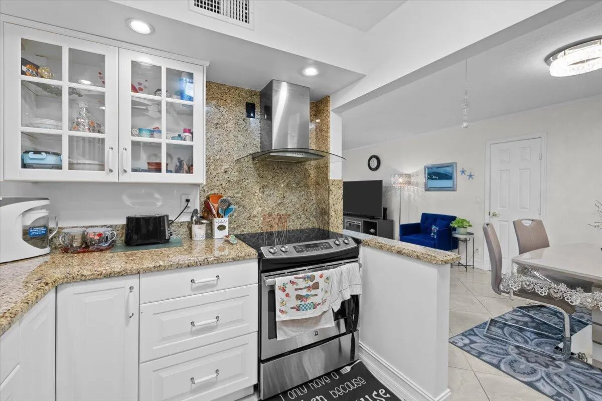 9845 Pineapple Tree Drive, #108