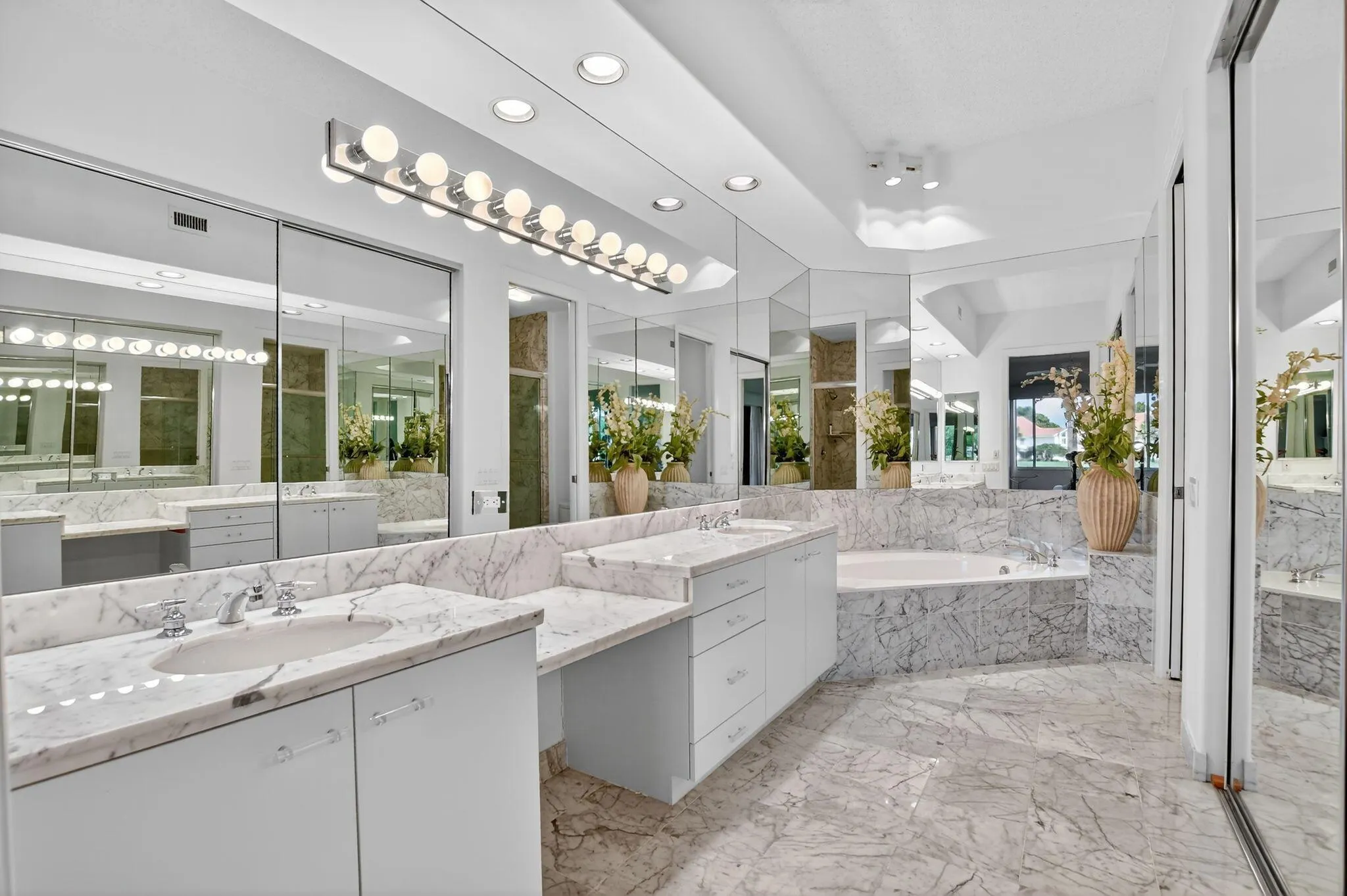 5781 NW 24th Avenue, #904