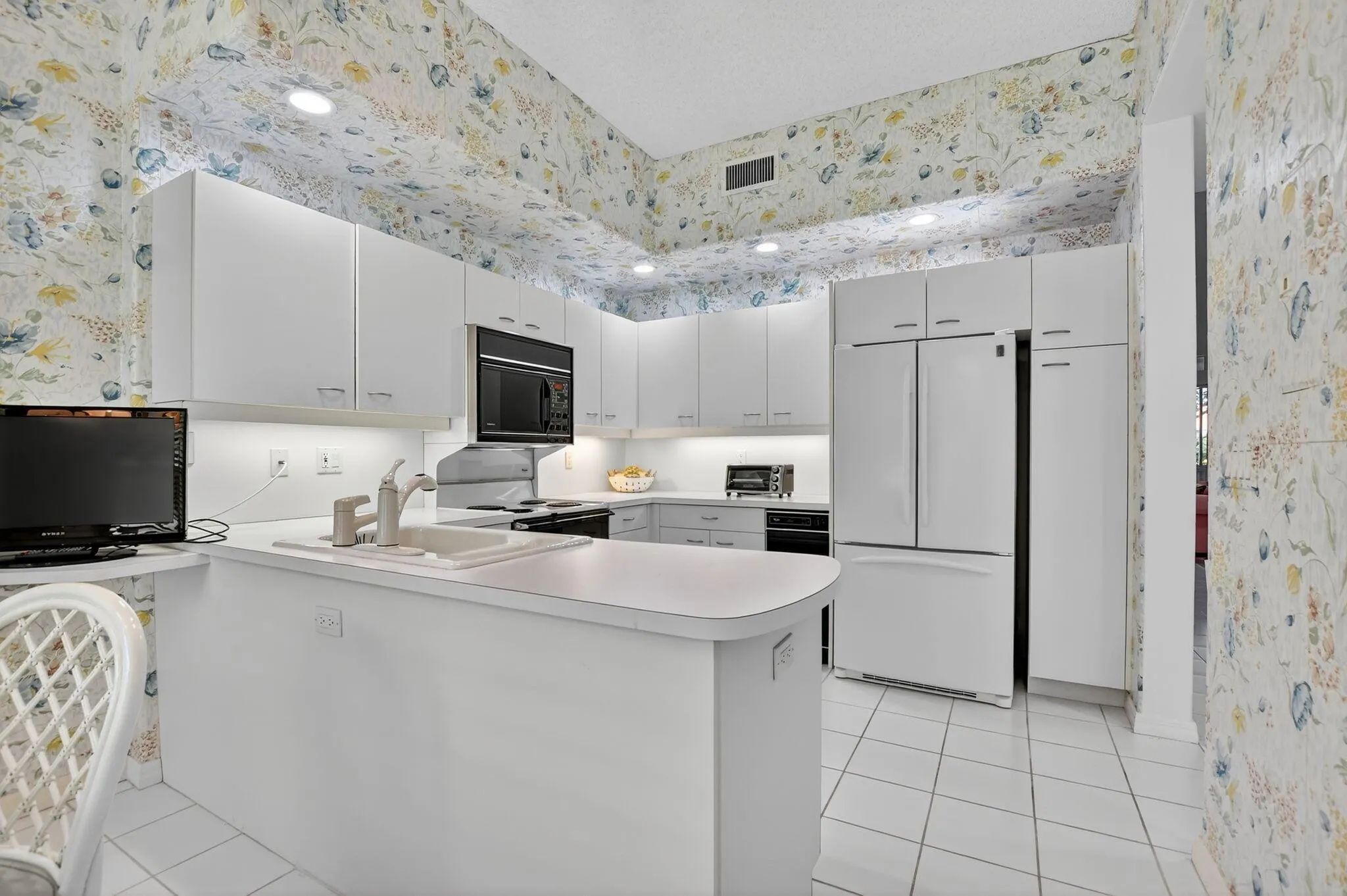 5781 NW 24th Avenue, #904