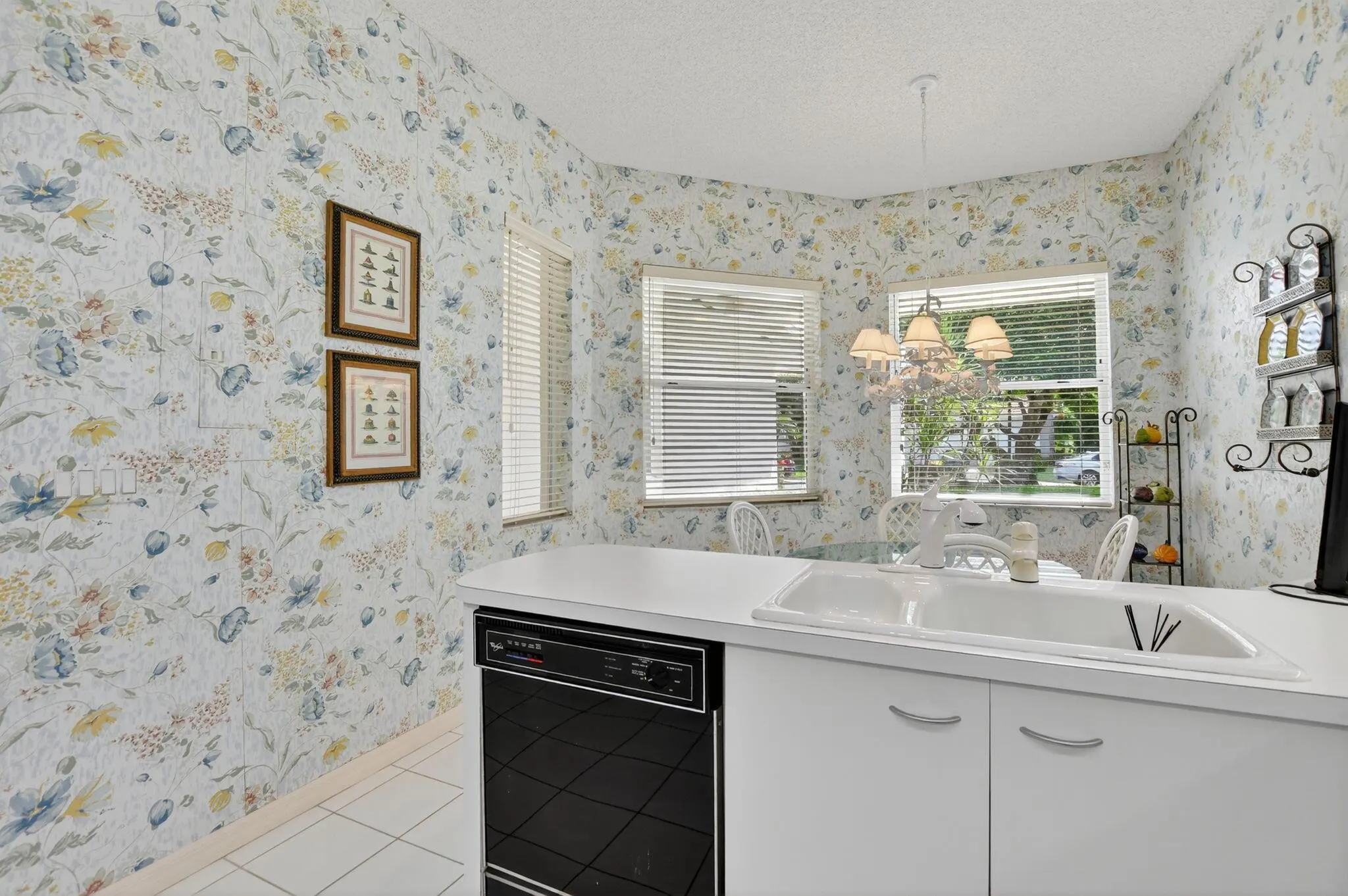 5781 NW 24th Avenue, #904