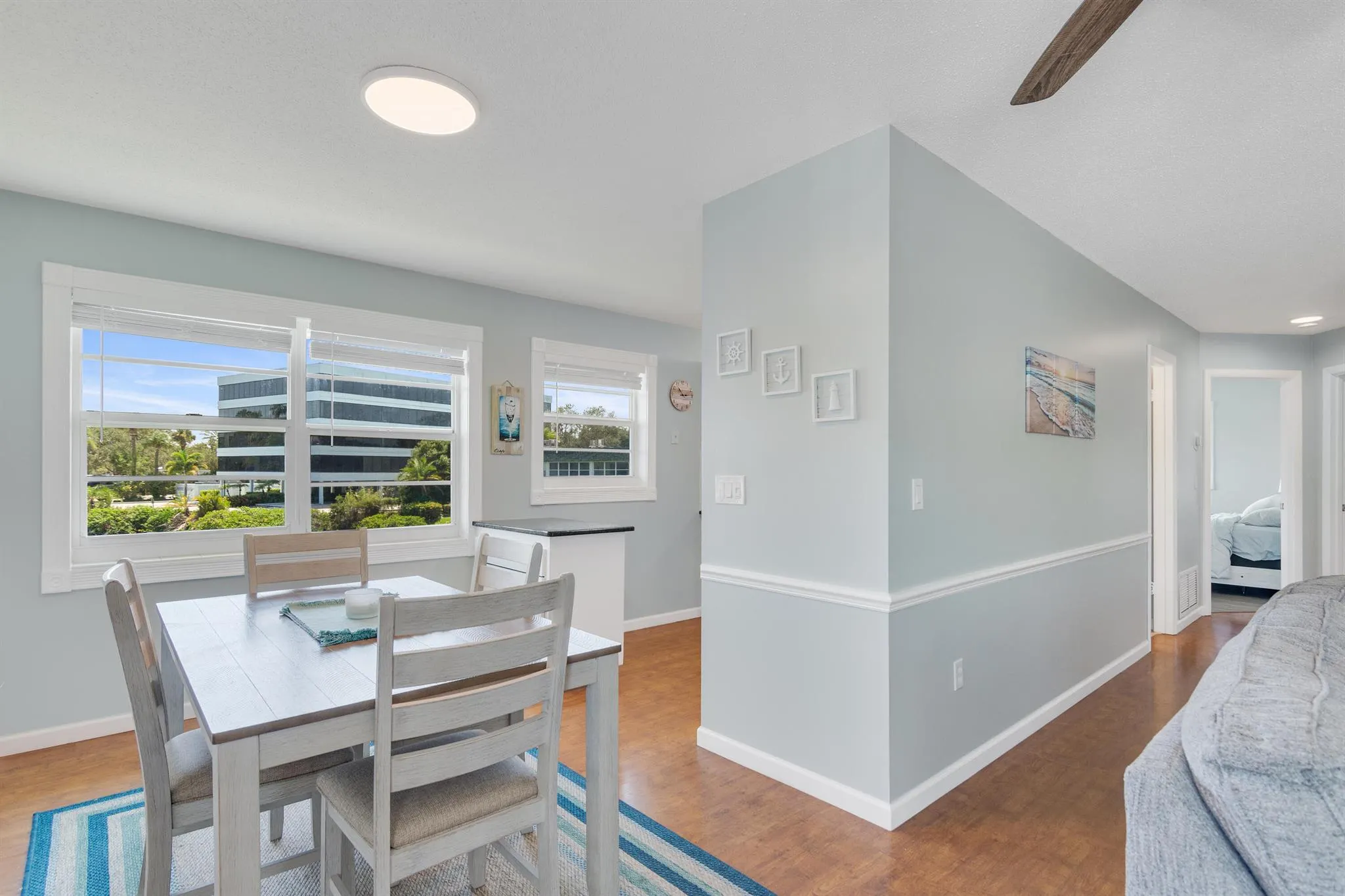 2800 Indian River Boulevard, #J10