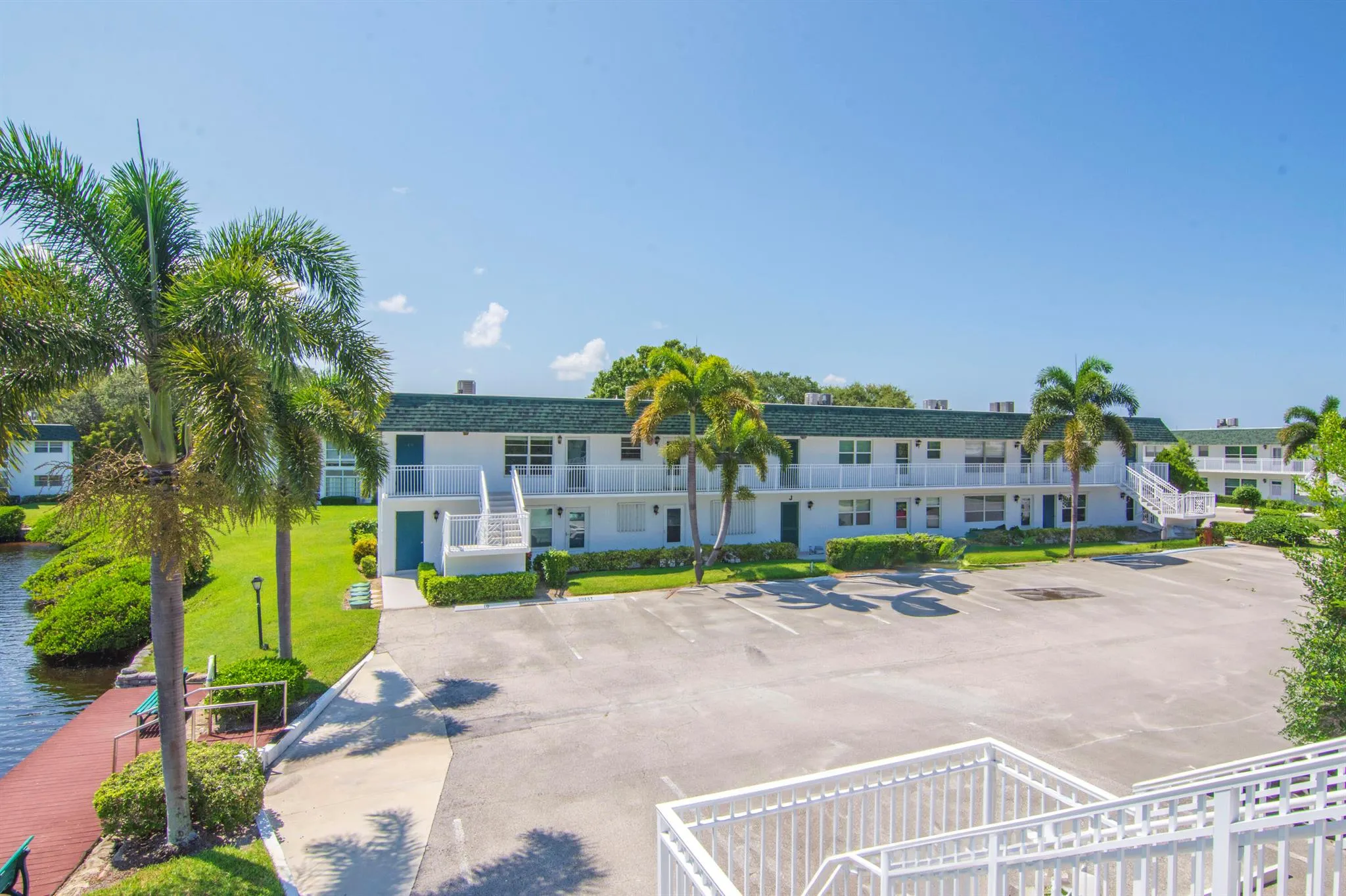 2800 Indian River Boulevard, #J10