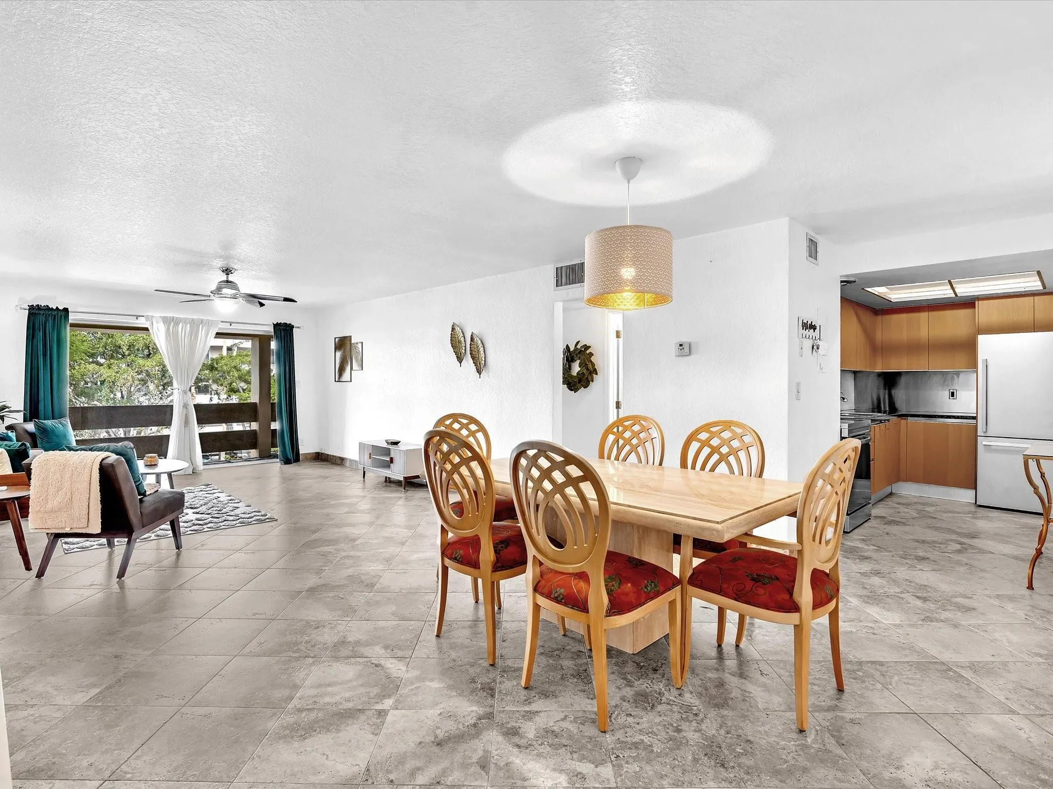 1700 SE 15th Street, #304