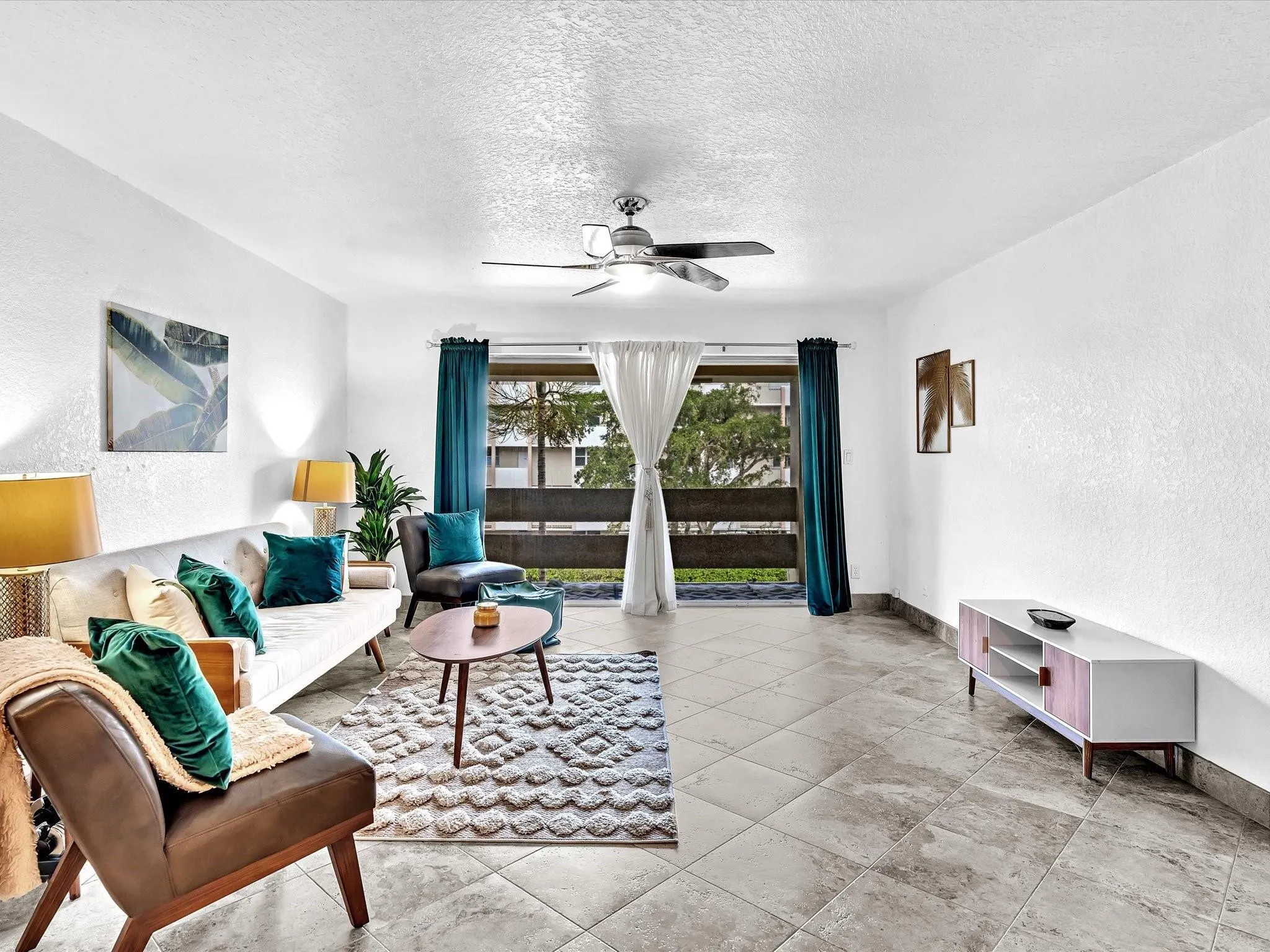 1700 SE 15th Street, #304