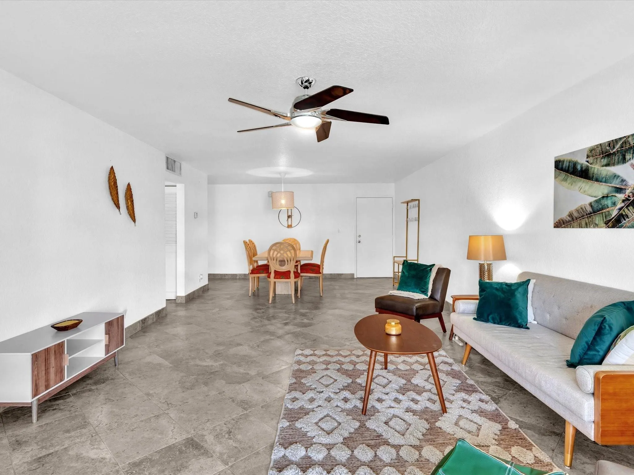1700 SE 15th Street, #304