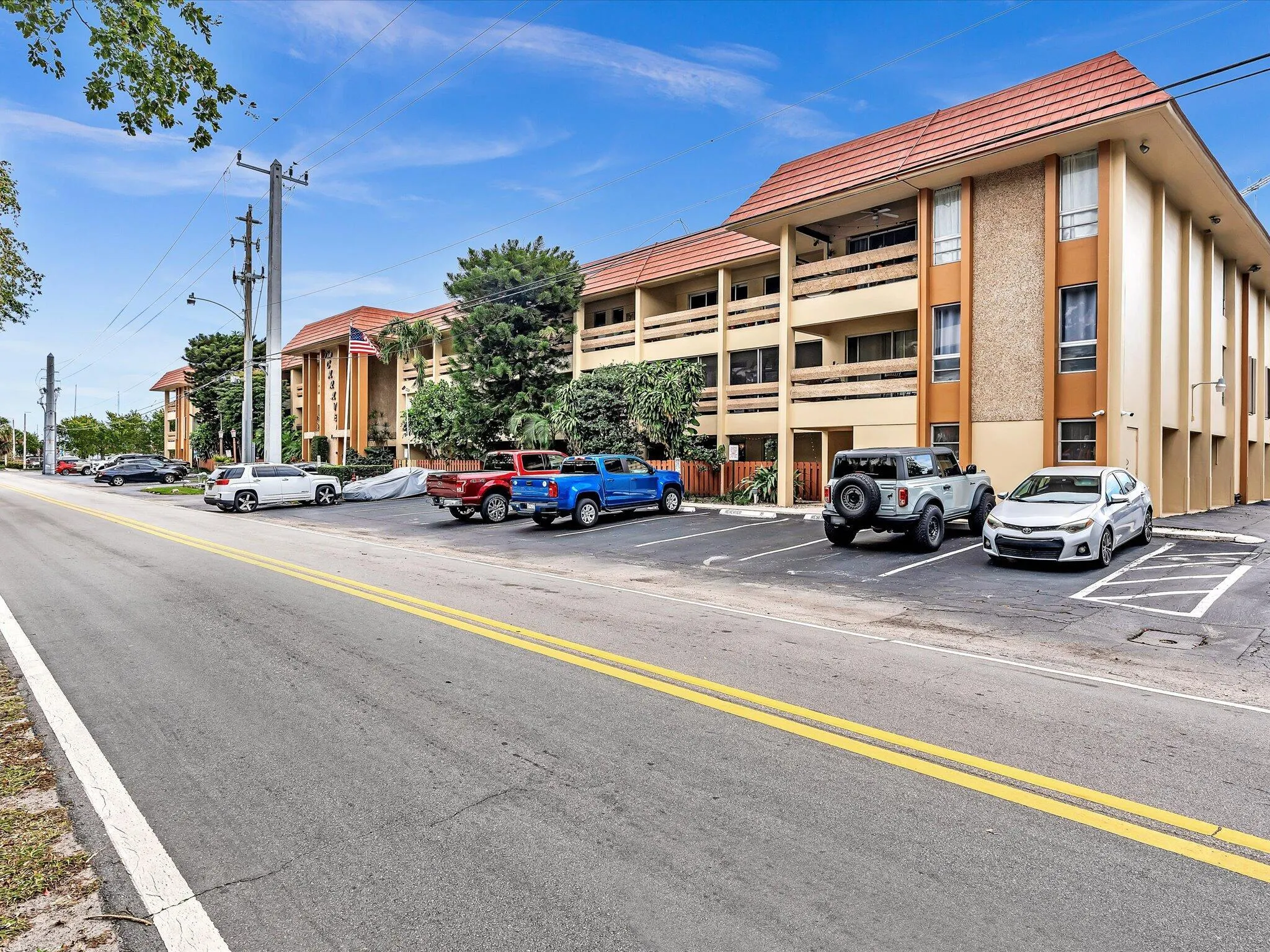 1700 SE 15th Street, #304
