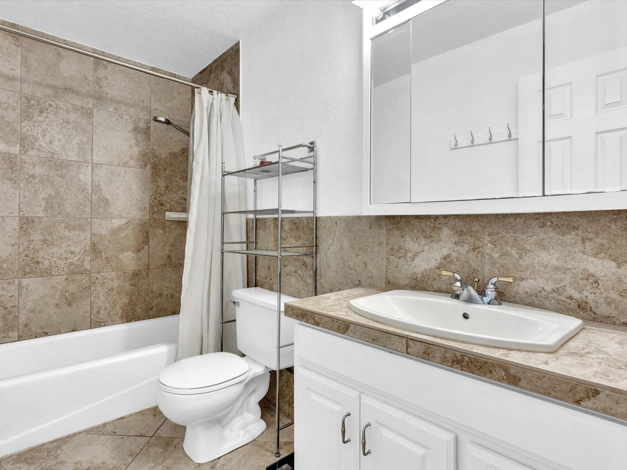 1700 SE 15th Street, #304