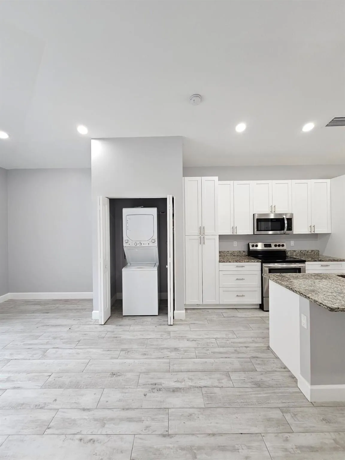1558 W 26th Court