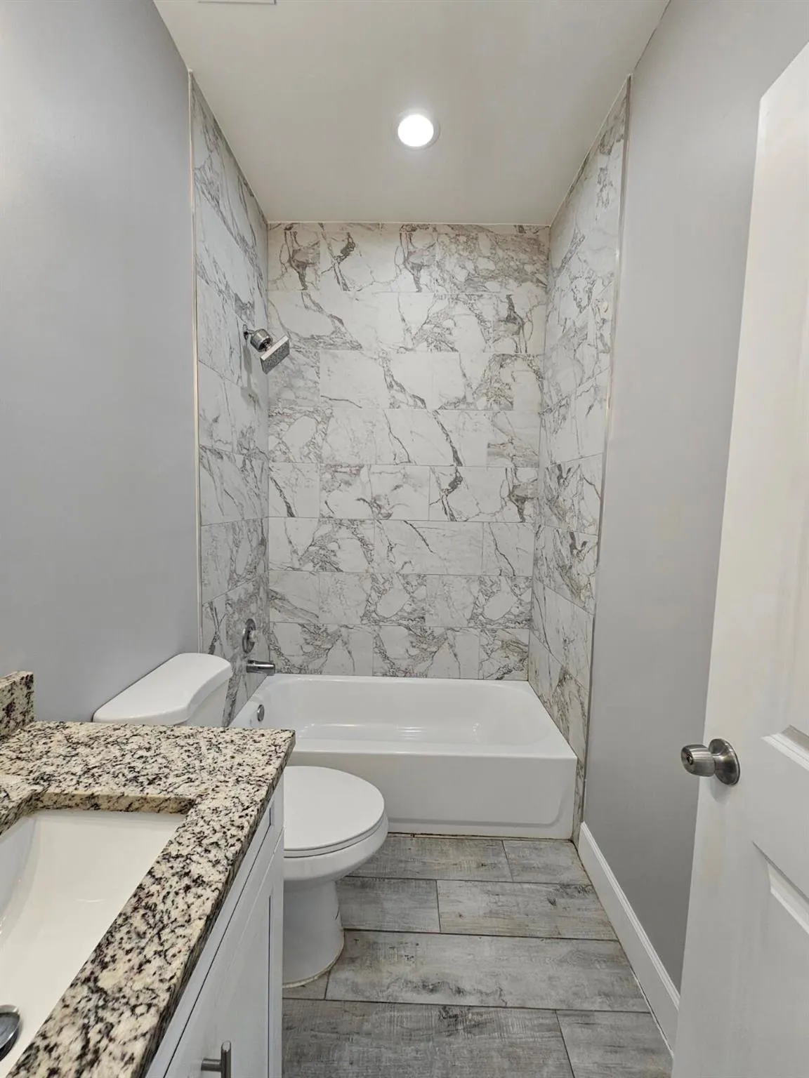 1558 W 26th Court