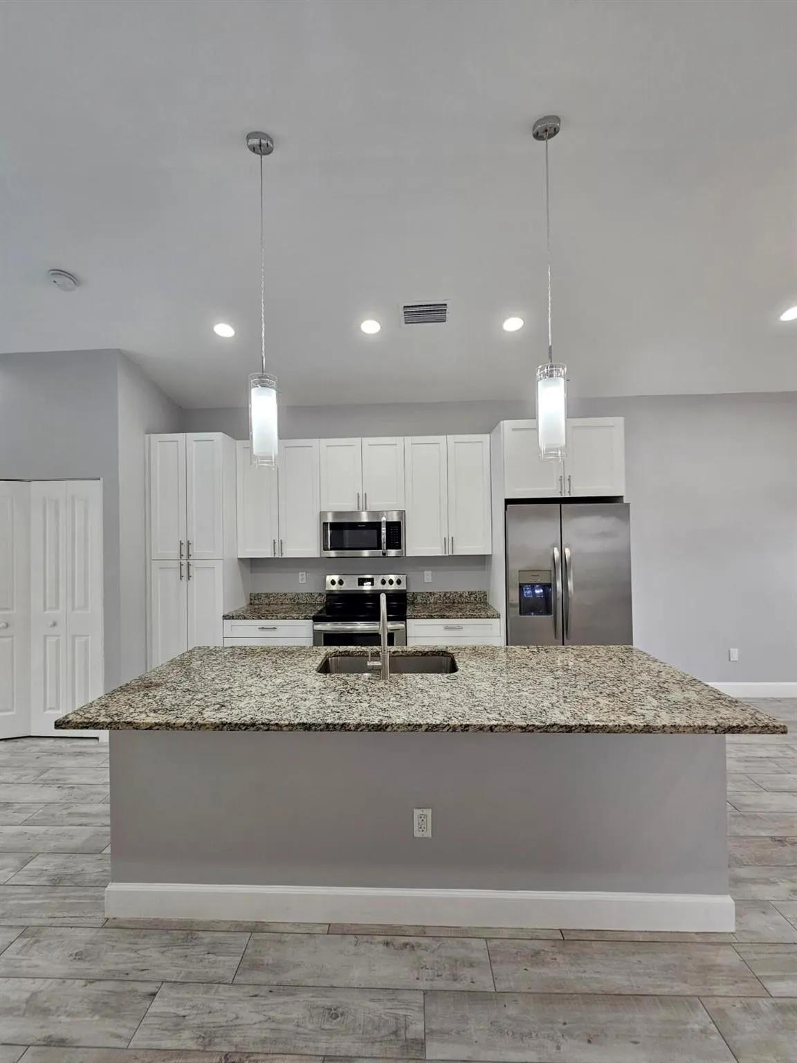 1558 W 26th Court