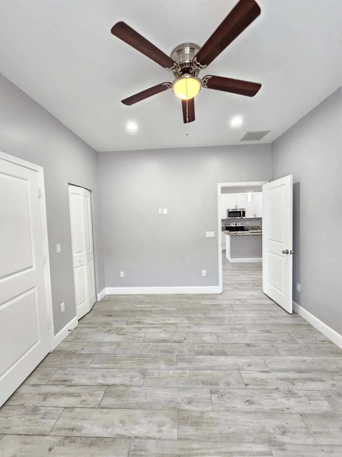 1558 W 26th Court