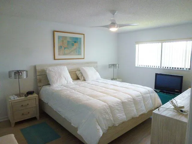 5550 Witney Drive, #308