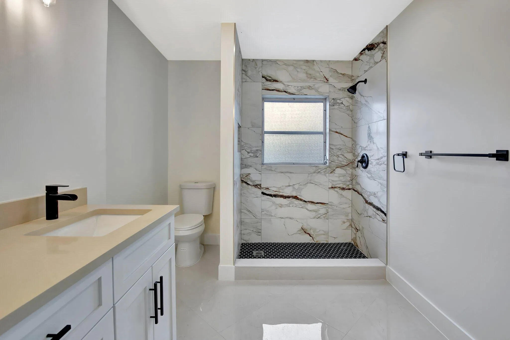 5275 NW 10th Court, #405