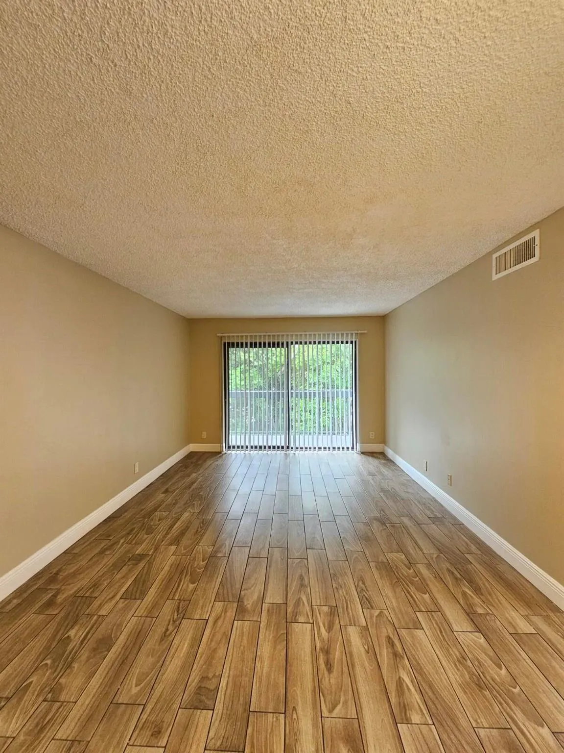 1850 N Congress Avenue, #307