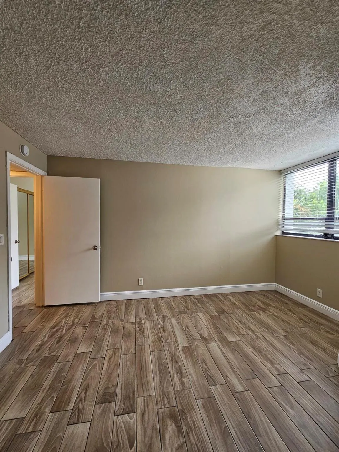 1850 N Congress Avenue, #307