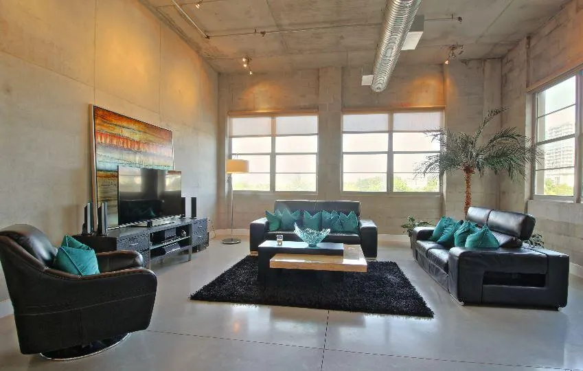 445 N Andrews Avenue, #301