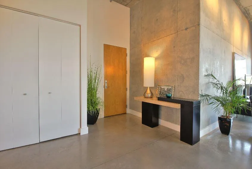 445 N Andrews Avenue, #301