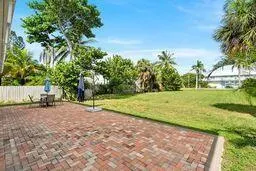 336 Hernando Street, #A