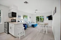 336 Hernando Street, #B
