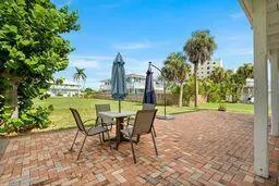336 Hernando Street, #B