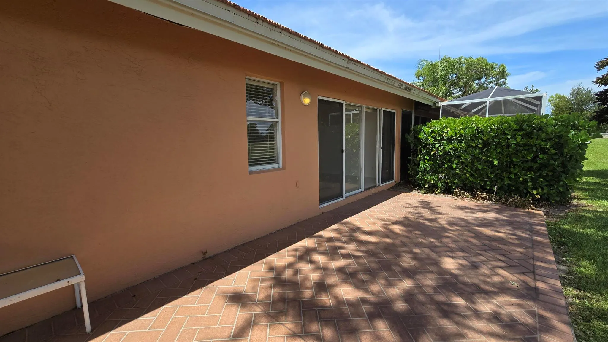 5622 Royal Lake Circle