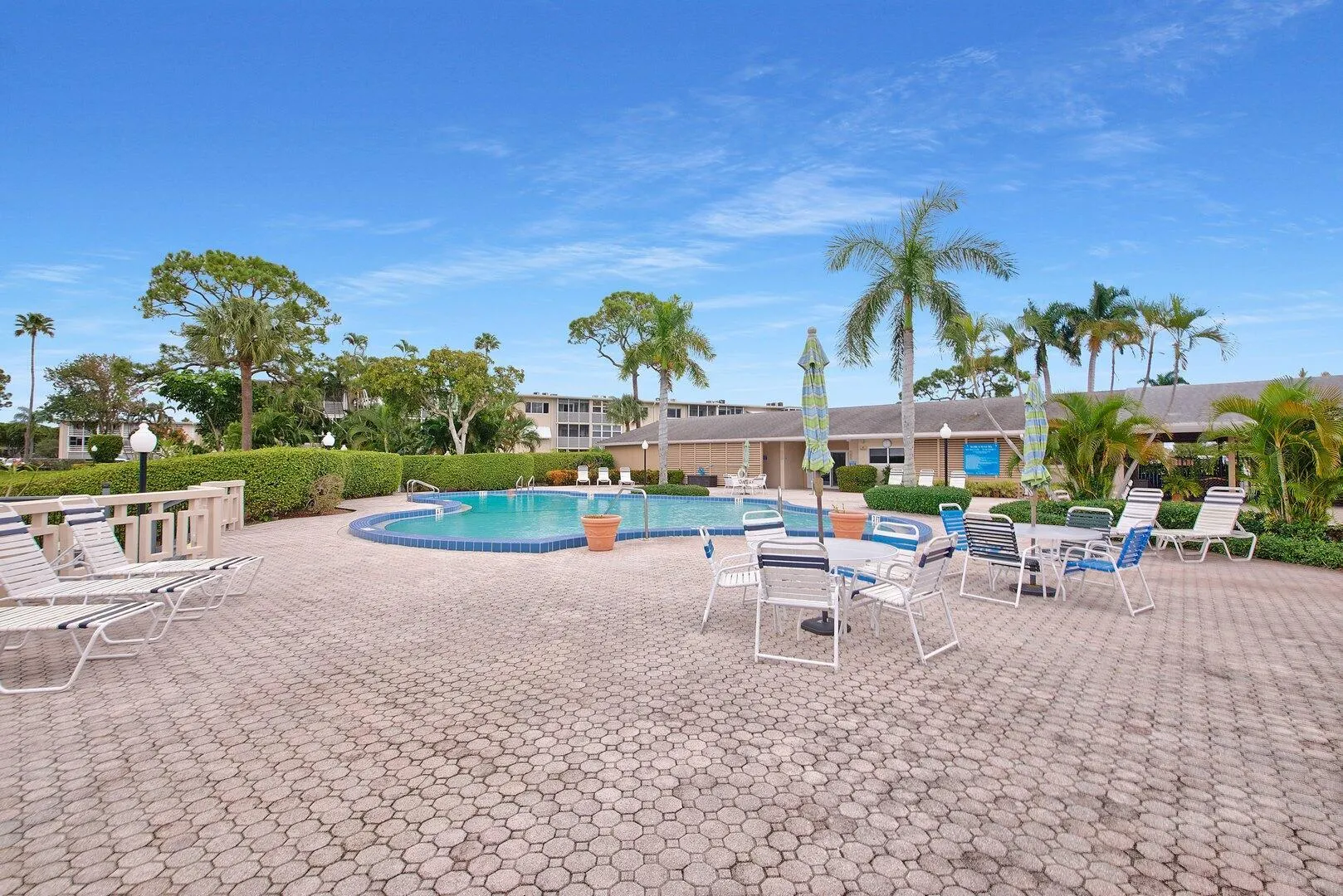 2581 N Garden Drive, #206