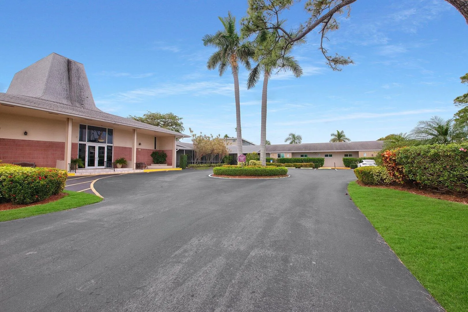 2581 N Garden Drive, #206
