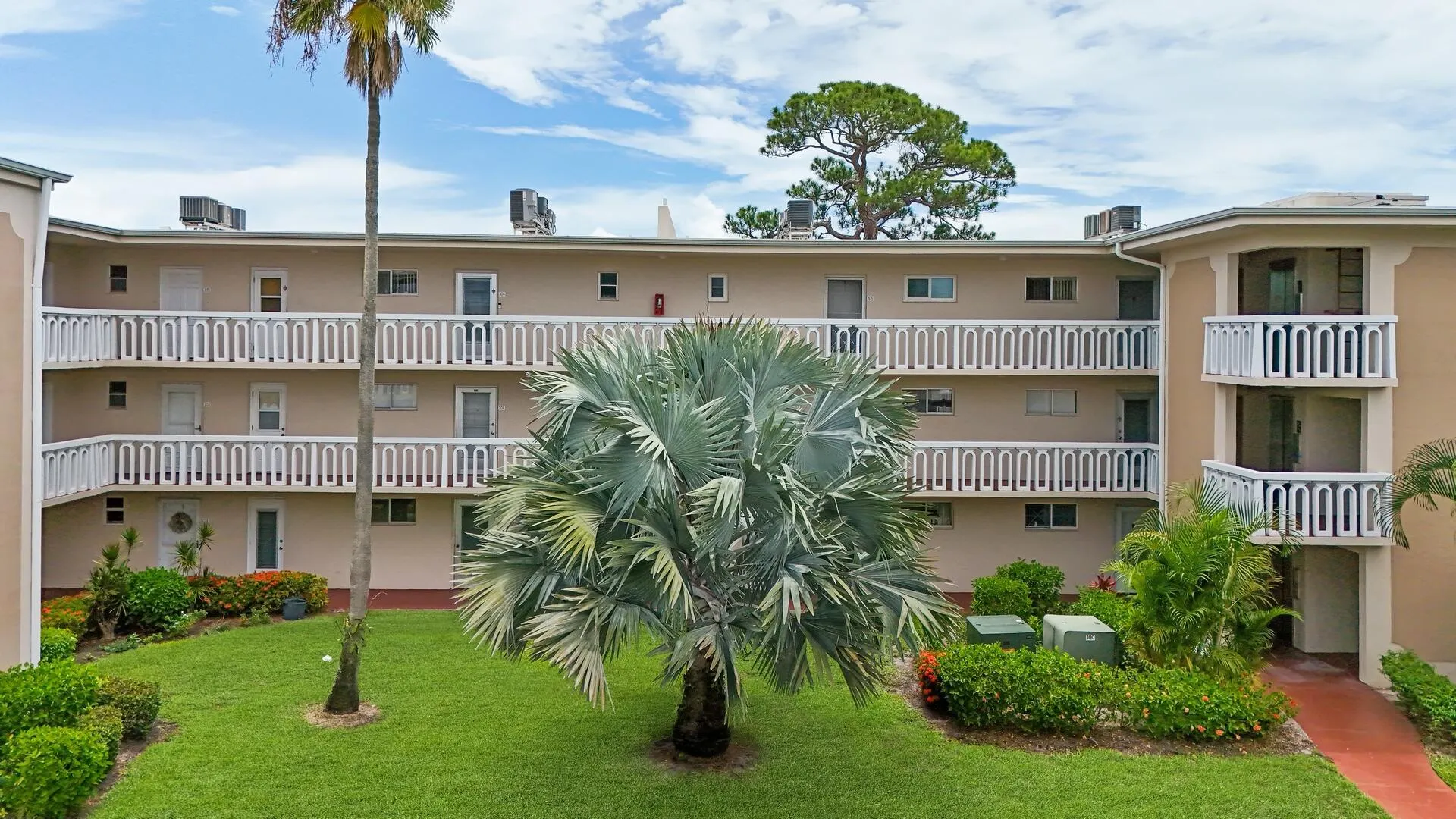 2581 N Garden Drive, #206