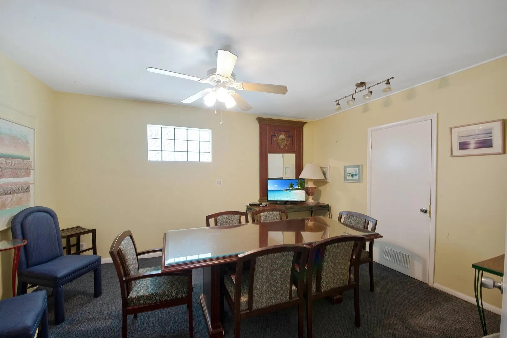 2581 N Garden Drive, #206