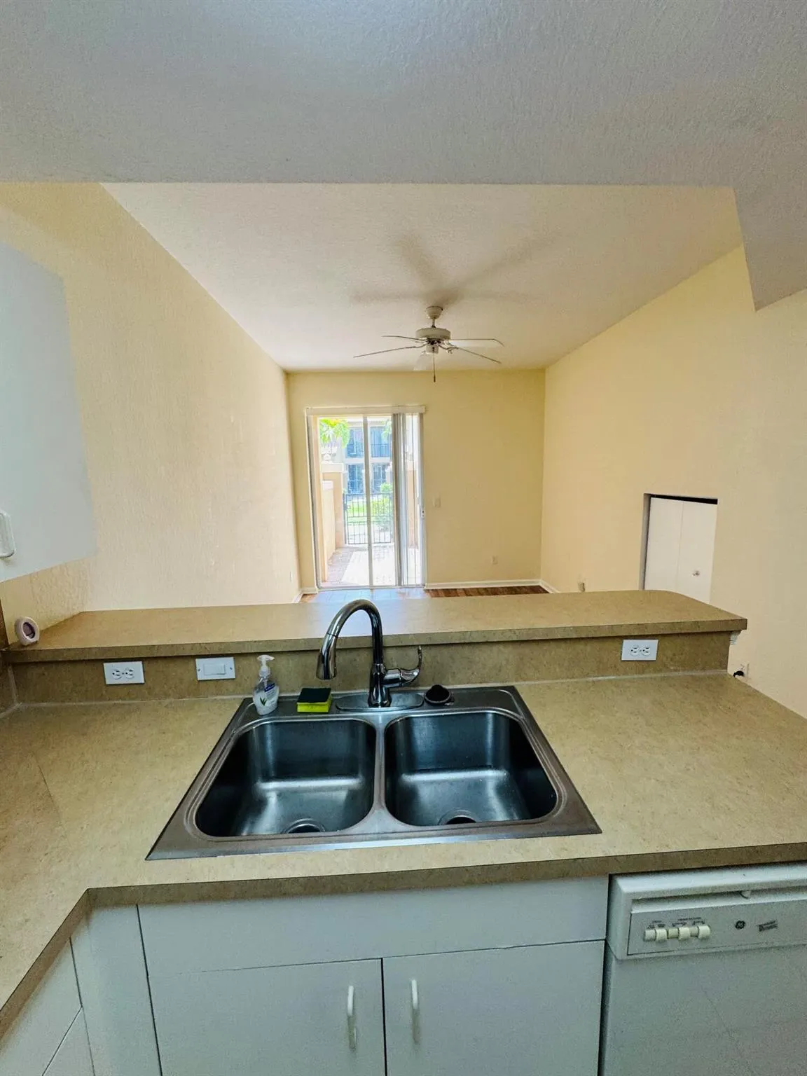 6515 Diamond Springs Terrace, #2409