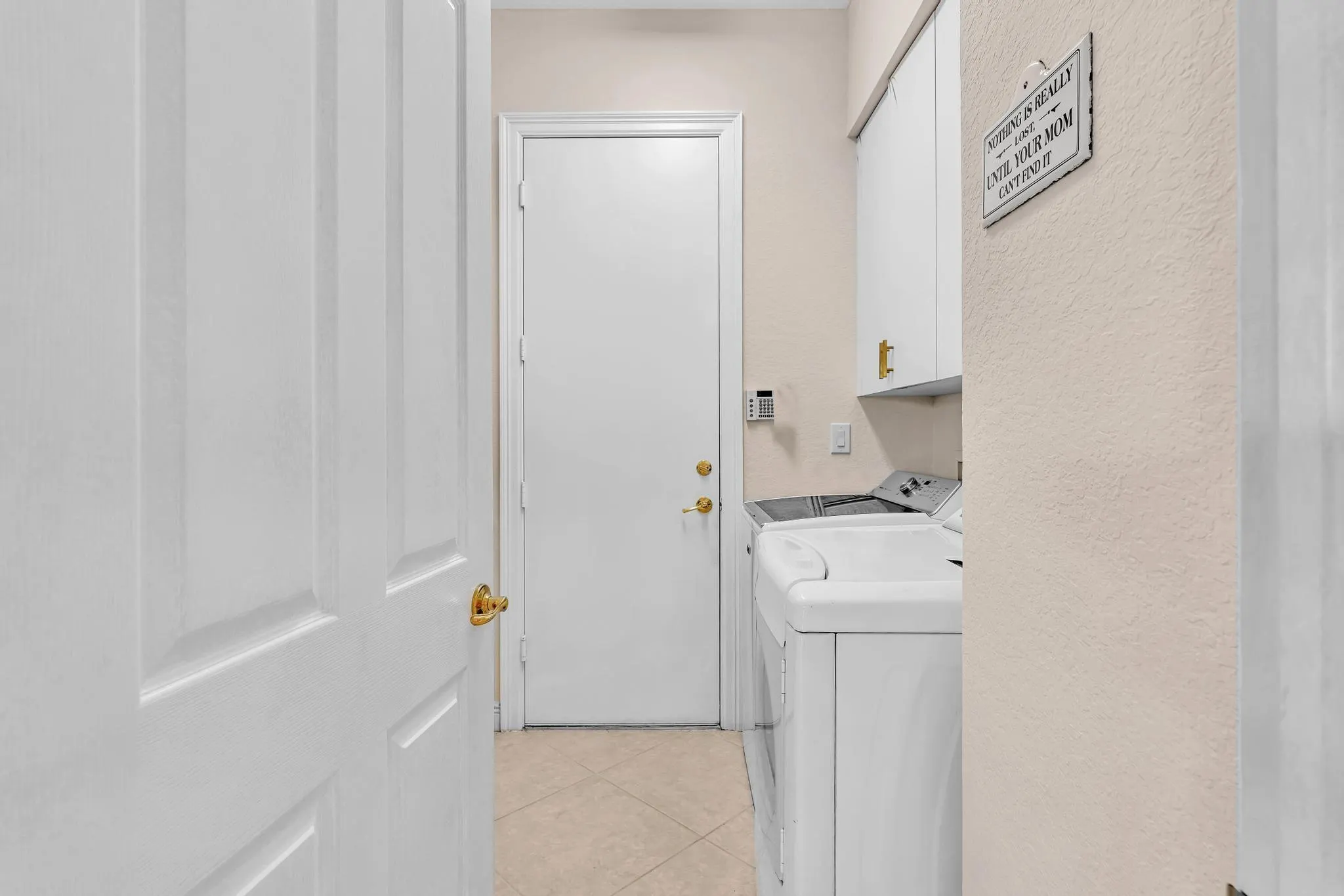 19270 Skyridge Circle