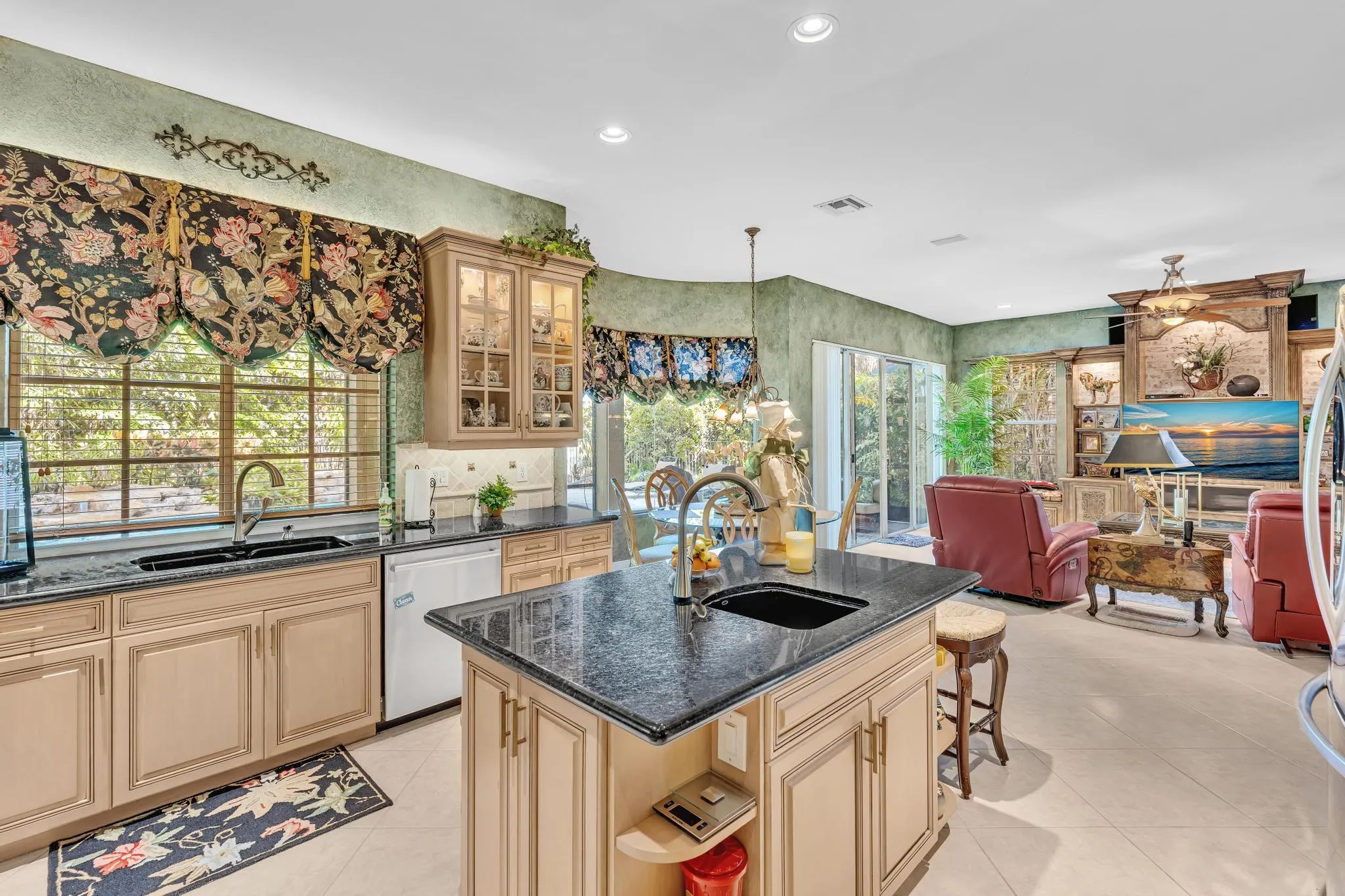 19270 Skyridge Circle