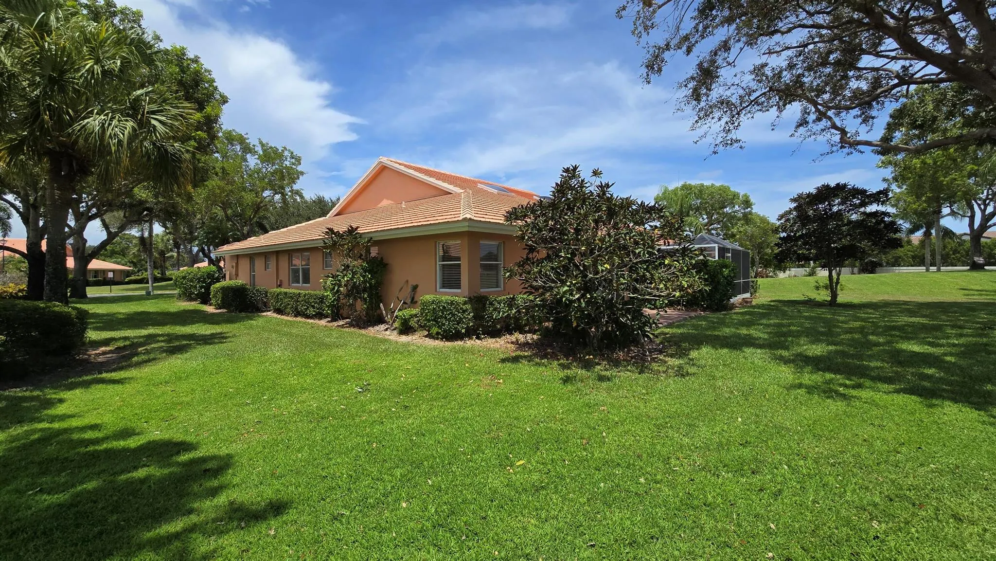 5622 Royal Lake Circle