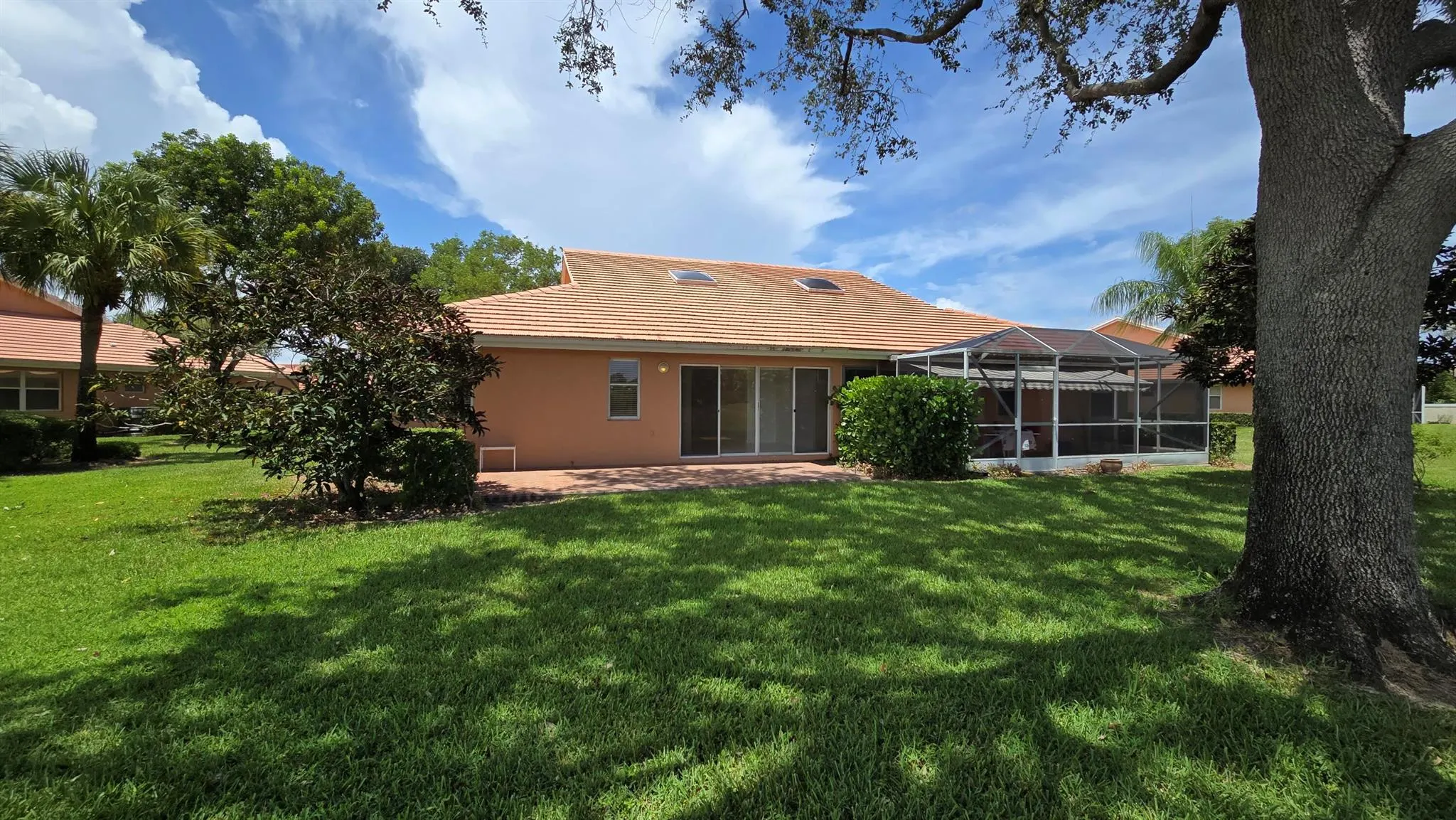 5622 Royal Lake Circle
