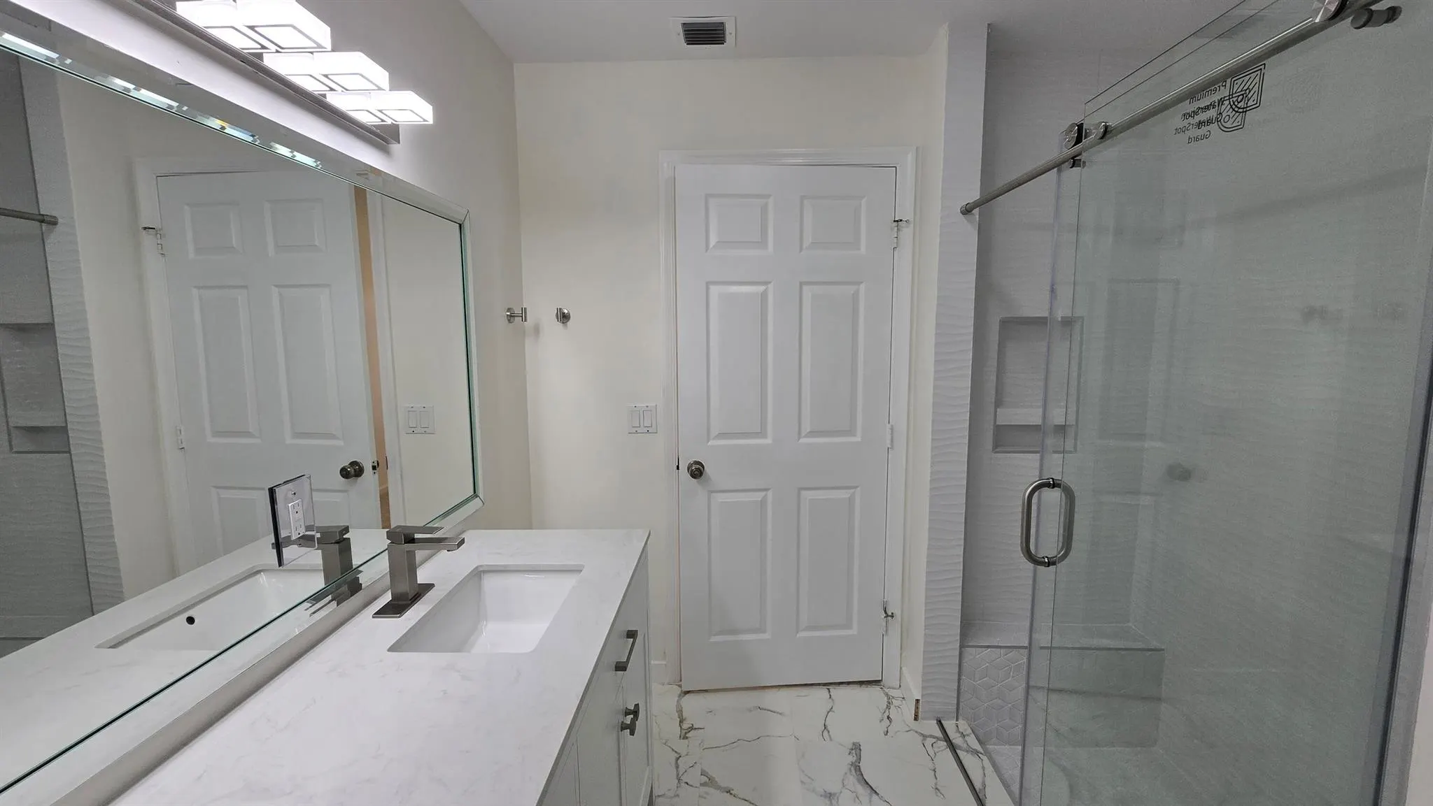 5622 Royal Lake Circle