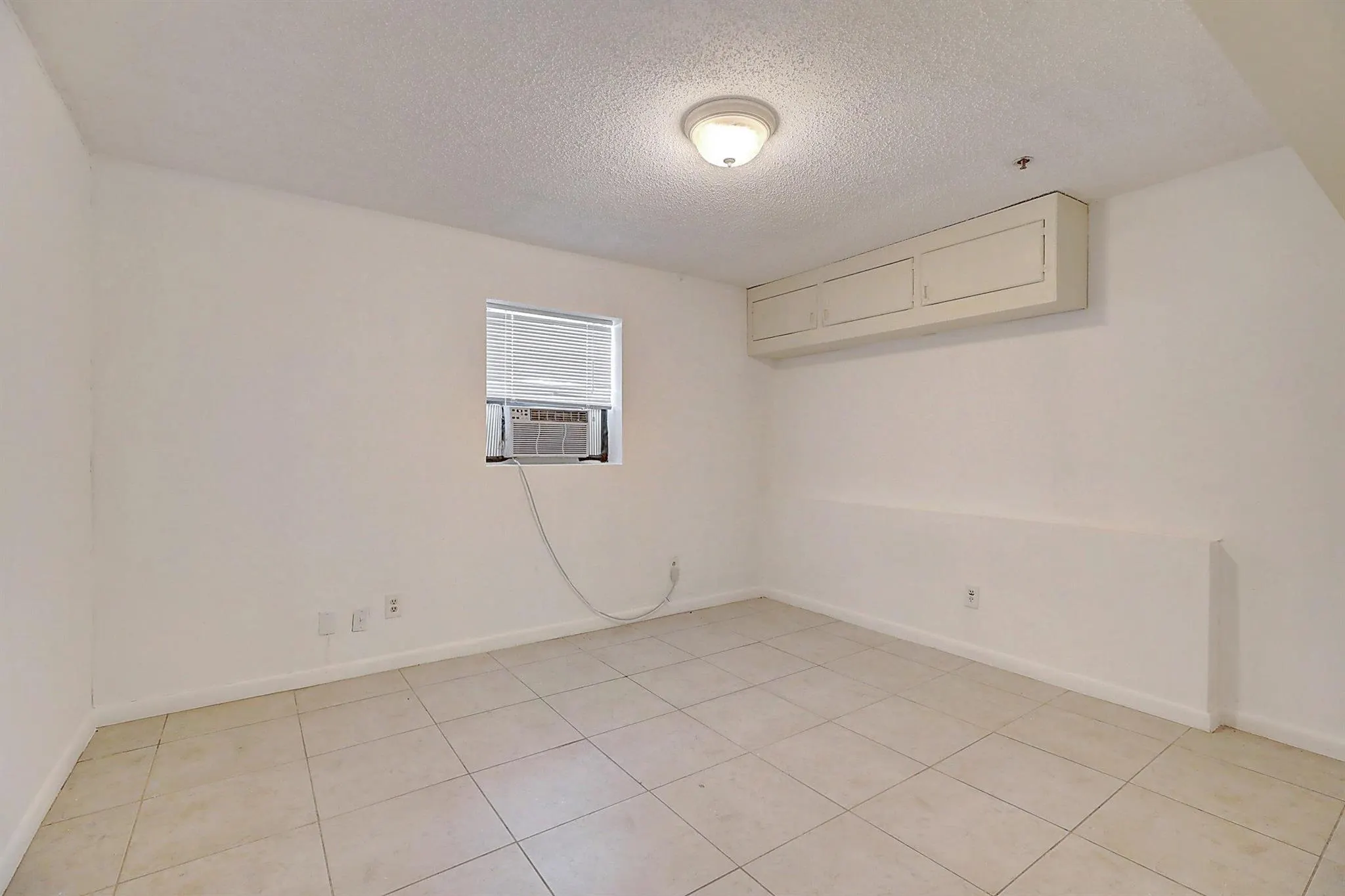 410 SW California Avenue, #B