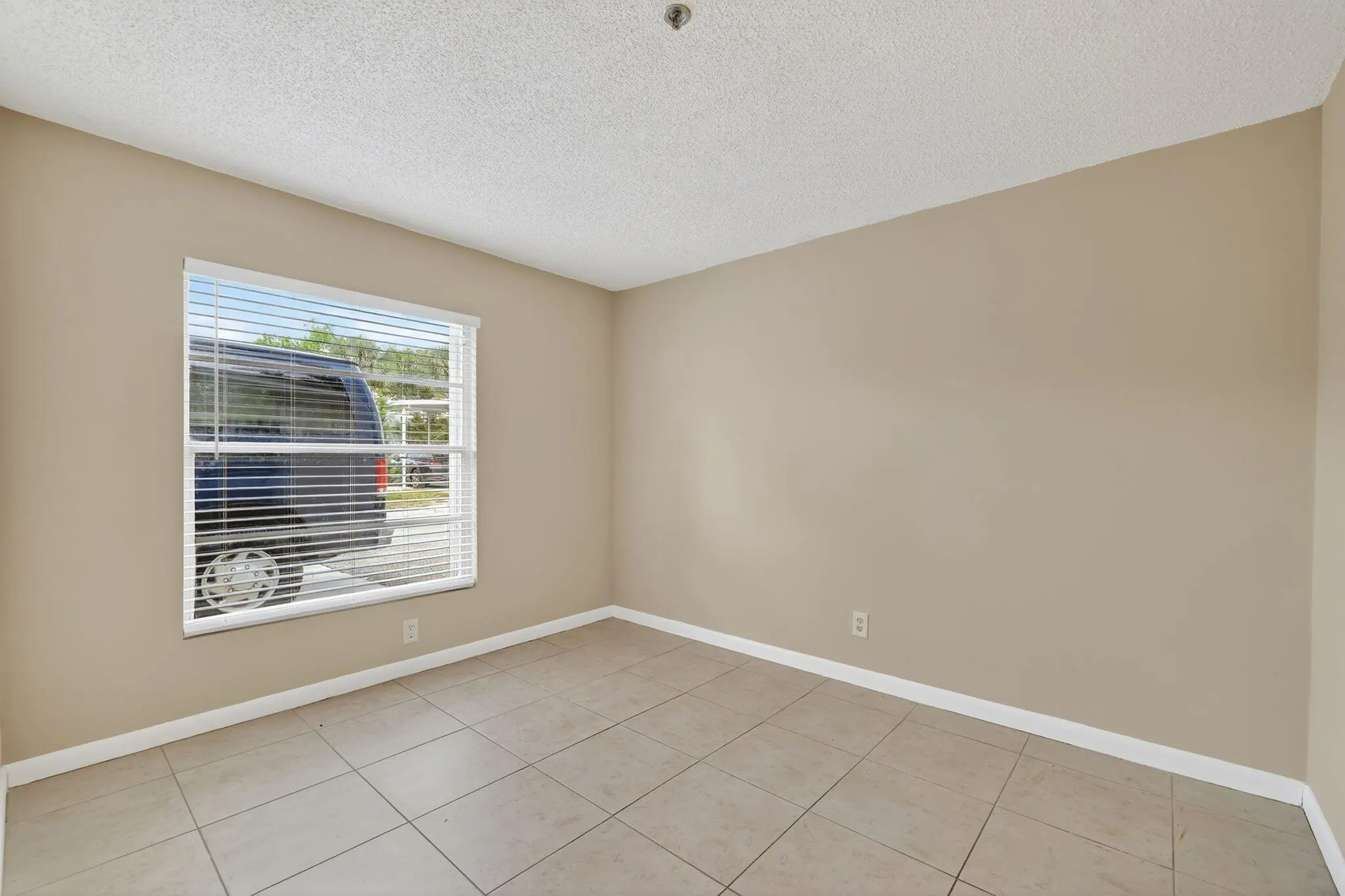 410 SW California Avenue, #B