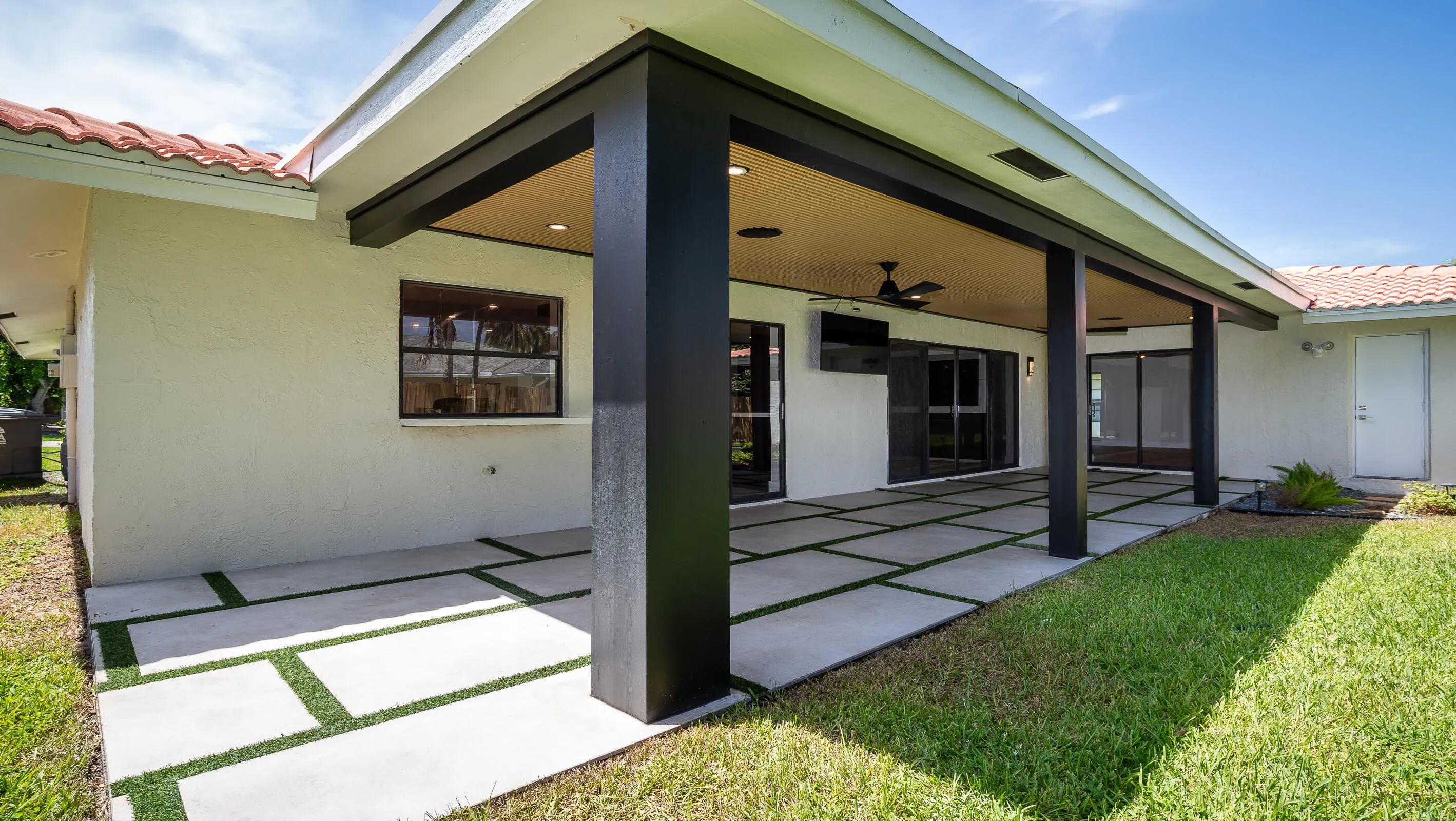 4853 Willow Drive