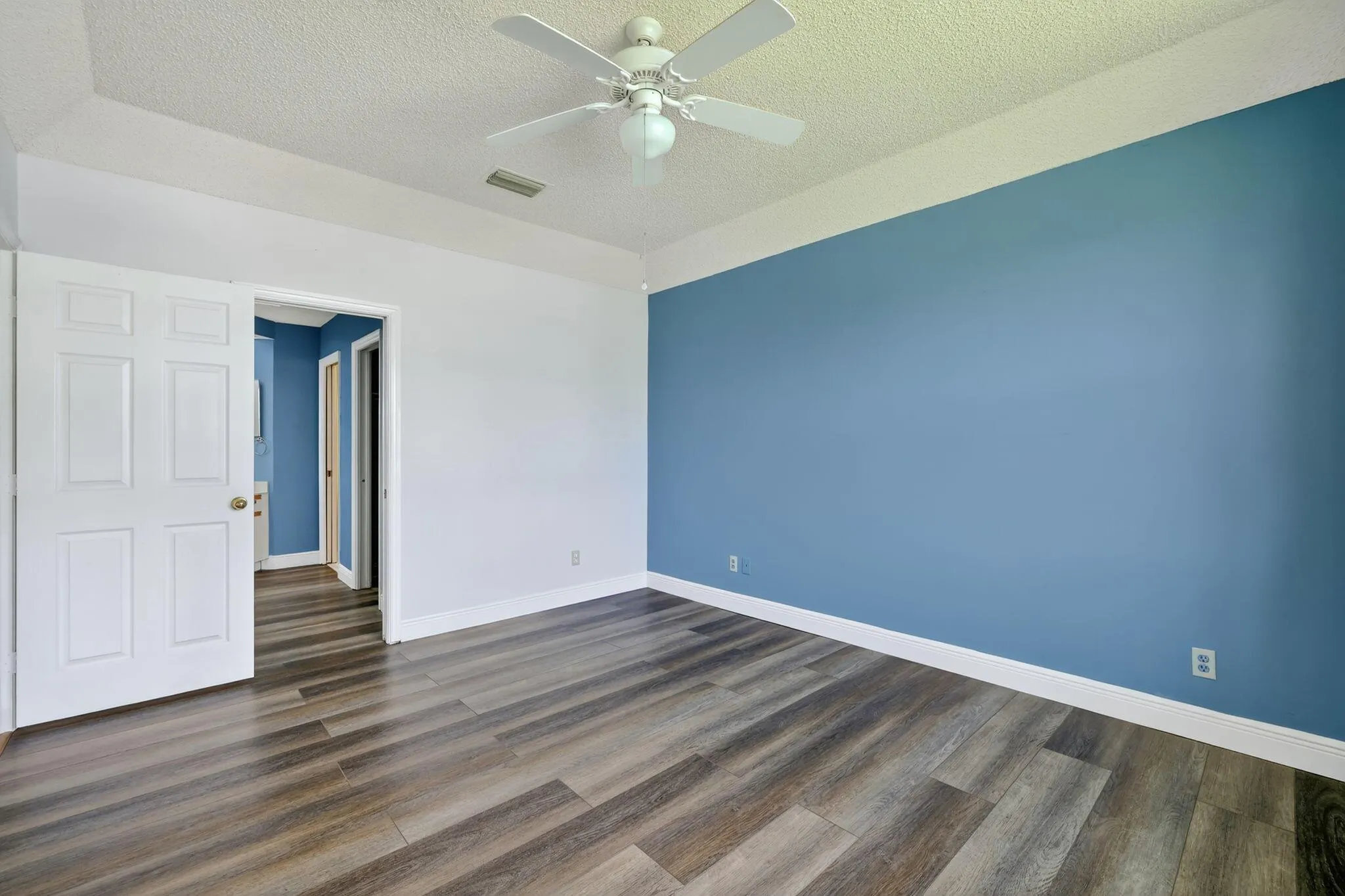 6101 SE Landing Way, #11