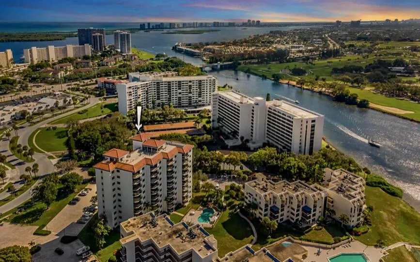 370 Golfview Road, #202