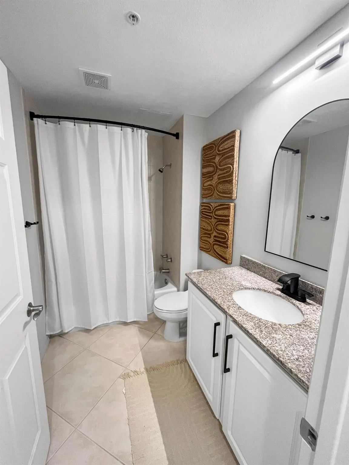 370 Golfview Road, #202